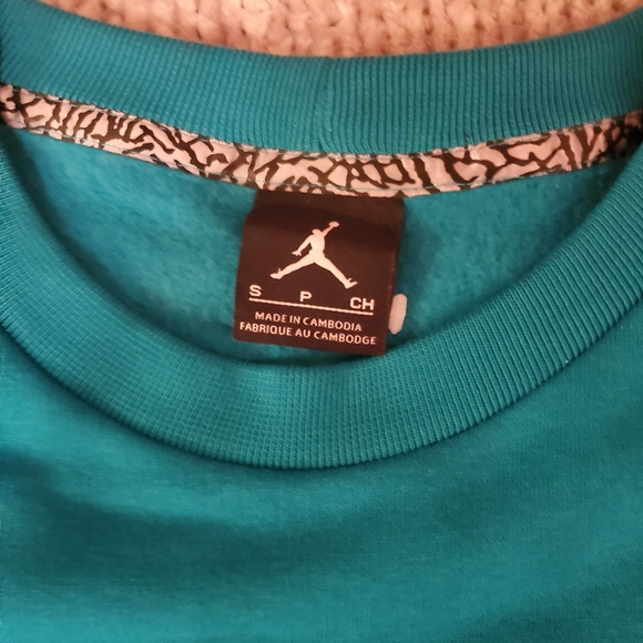 NWOT Nike Air Jordan Teal and Bright Pink Crewneck Sweatshirt - Picture 5 of 7
